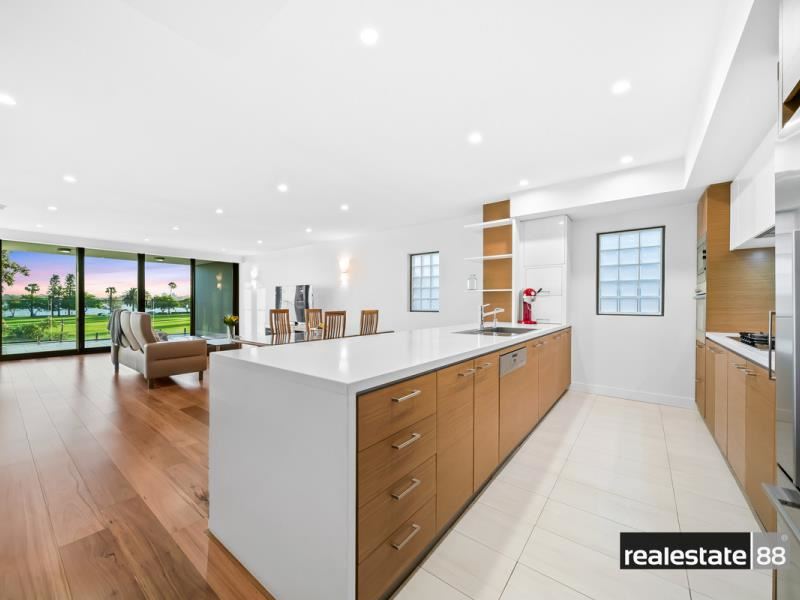10/90 Terrace Road, East Perth