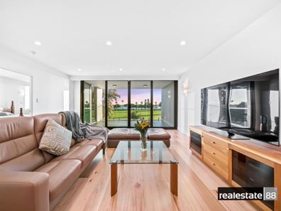 10/90 Terrace Road, East Perth WA 6004