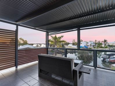 2 Wellya Crescent, South Yunderup WA 6208