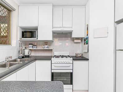 3 Glencairn Way, Parkwood WA 6147