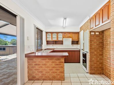 17 Heslop Road, Lesmurdie WA 6076