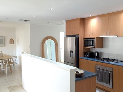 2/22 Elsfield, Bassendean WA 6054