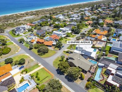 32 Empire Avenue, City Beach WA 6015