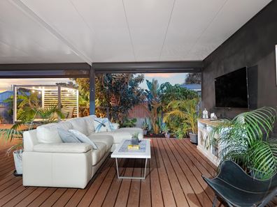4b Sycamore Close, Rockingham WA 6168