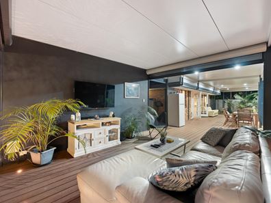 4b Sycamore Close, Rockingham WA 6168