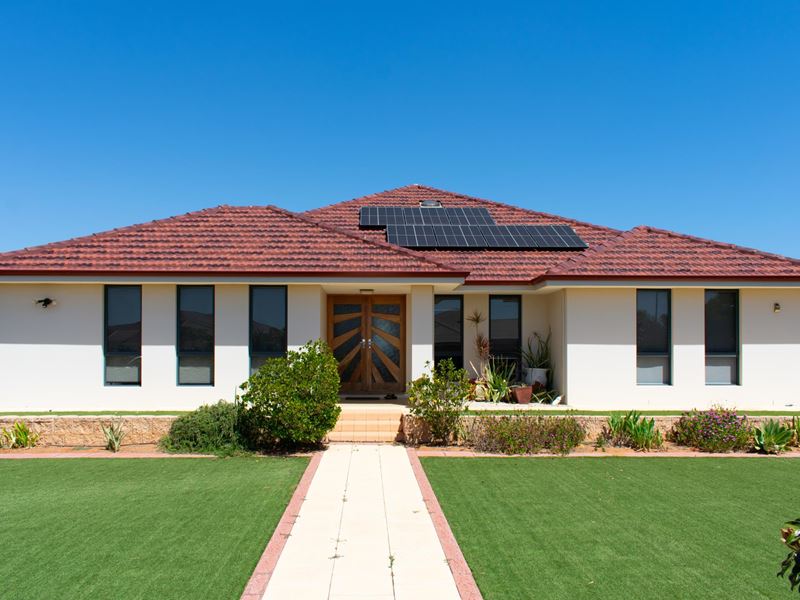 65 Honeysuckle Boulevard, Woorree