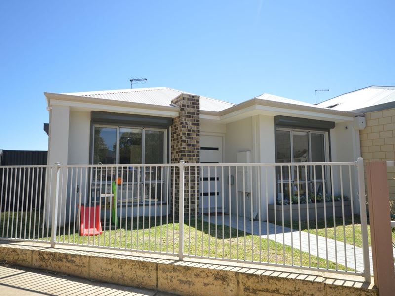 27 Cascade Road, Lakelands