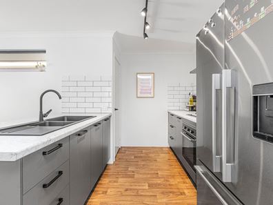 24 Auburn Vista, Brabham WA 6055