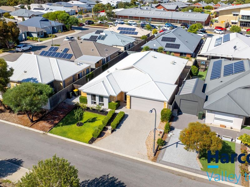 6 Ridsdale Road, Ellenbrook WA 6069