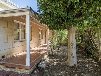 81 South Street, Beaconsfield WA 6162