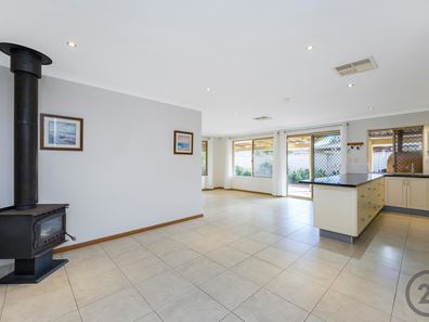 45 Challenger Road, Madora Bay WA 6210