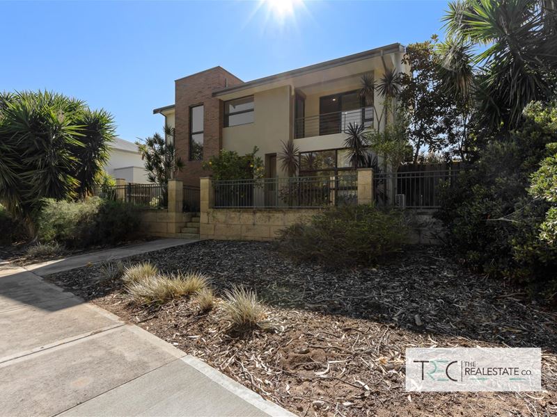 8 Malone Loop, Meadow Springs WA 6210