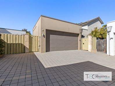 8 Malone Loop, Meadow Springs WA 6210