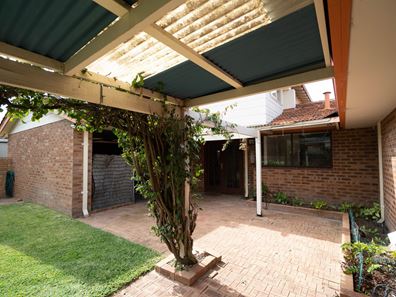6 Aidrie Court, Duncraig WA 6023