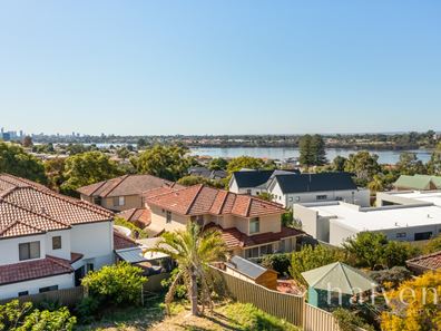 6C Cowrie Crescent, Mount Pleasant WA 6153