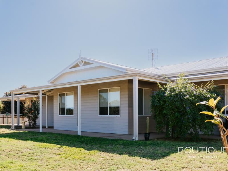 22 Massingham Place, Dongara WA 6525
