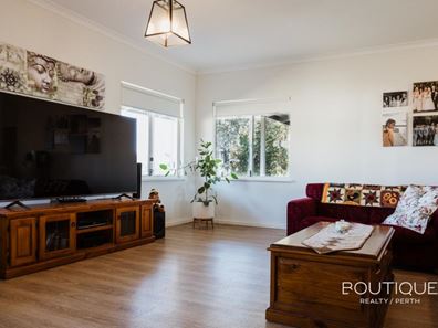 22 Massingham Place, Dongara WA 6525