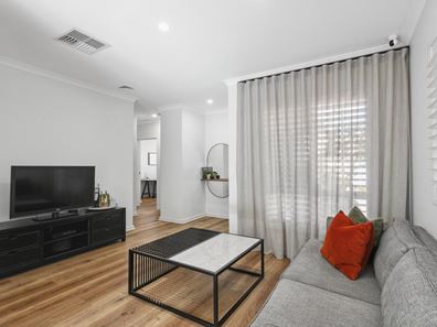 2/72 Grindleford Drive, Balcatta WA 6021