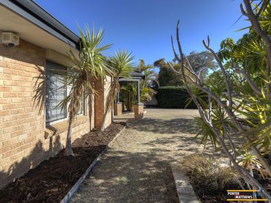 28 Reynolds Road, Forrestfield WA 6058