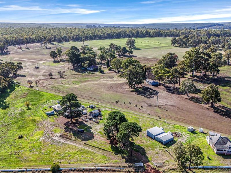 303 Patstone Road, Collie