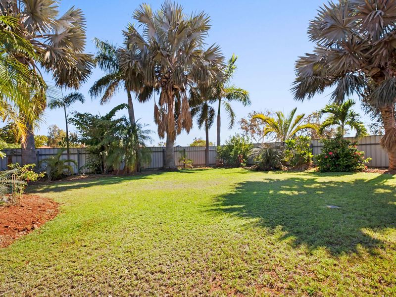 13 Pingandy Crescent, Dampier WA 6713