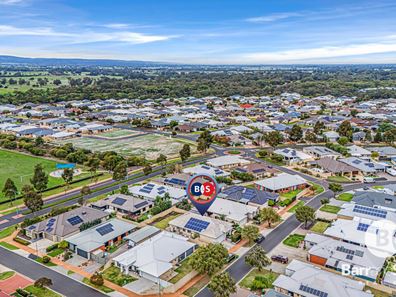 18 Glenelg Drive, Millbridge WA 6232