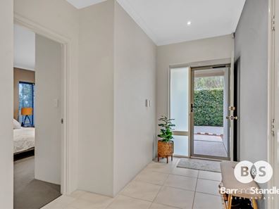 18 Glenelg Drive, Millbridge WA 6232