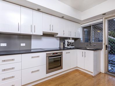 4/322 Canning Highway, Como WA 6152