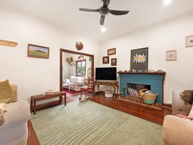 9 Queen Street, Geraldton WA 6530