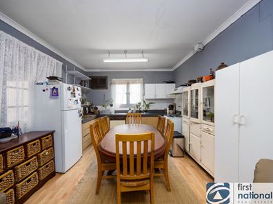 12 Battery Street, Muluckine WA 6401