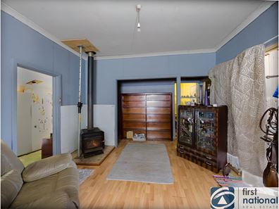 12 Battery Street, Muluckine WA 6401