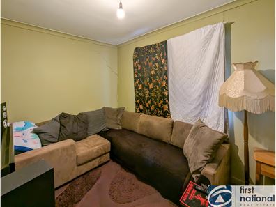 12 Battery Street, Muluckine WA 6401