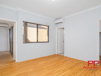 4/37 Little John Road, Armadale WA 6112