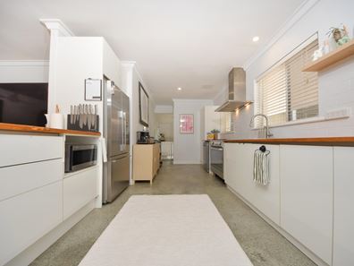 88 Wyeree Road, Mandurah WA 6210