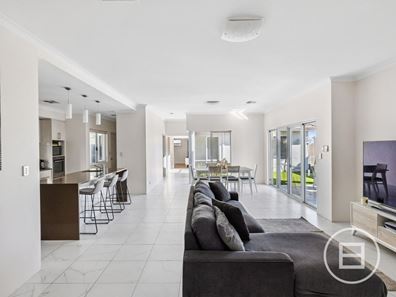 36 Davenport Approach, Wandi WA 6167