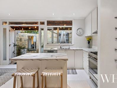 9 Morris Street, Beaconsfield WA 6162