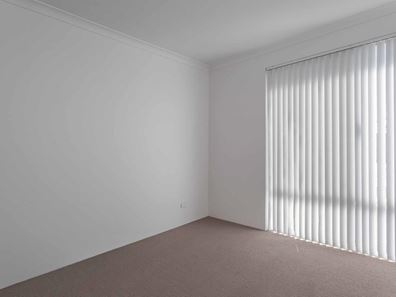 5 Kent Street, Eglinton WA 6034