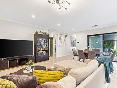 37 Georgina Parade, Brabham WA 6055