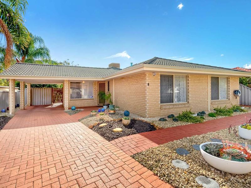 8 Hertford Elbow, College Grove WA 6230