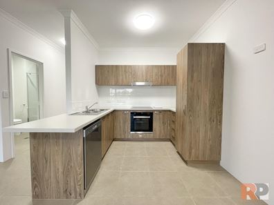 207/21 Blackberry Drive, Ashby WA 6065