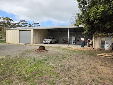 20 Lefroy Street, Moora WA 6510