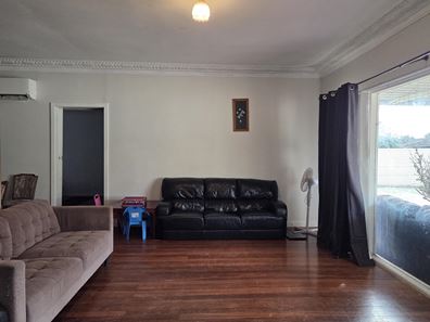 20 Lefroy Street, Moora WA 6510