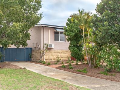 26A Roydon Way, Girrawheen WA 6064