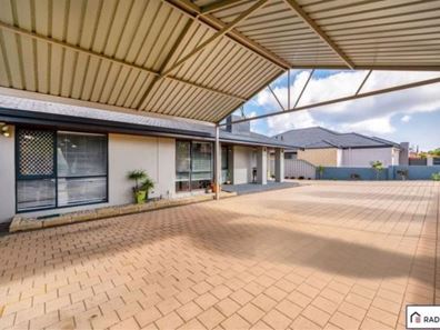 27 Dormans Rd, Morley WA 6062