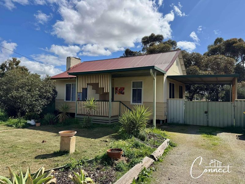 8 Forward Street, Northam WA 6401