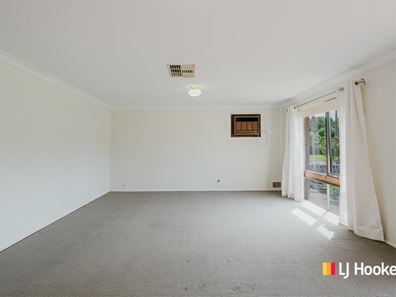 10 Ross Place, Thornlie WA 6108