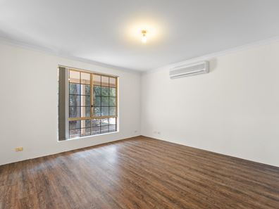 42 Fairview Drive, Waikiki WA 6169