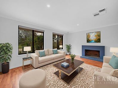 8 Rig Court, Ocean Reef WA 6027