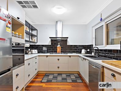 57 Christmas Avenue, Orelia WA 6167