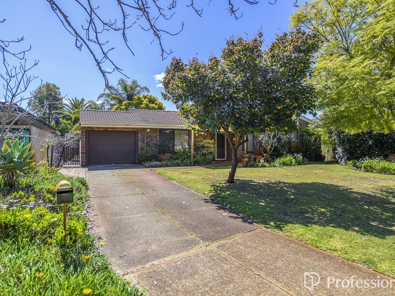 18 Gibson Way, Beechboro WA 6063